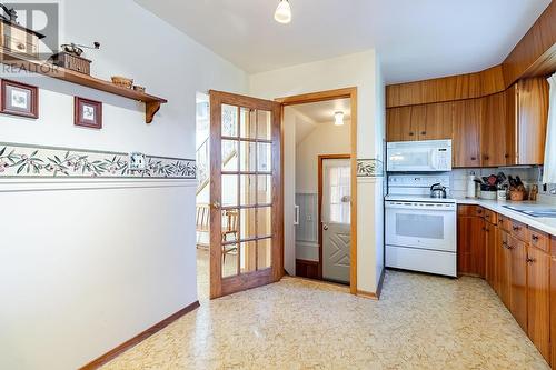 123 Boehmer Blvd, Sault Ste. Marie, ON - Indoor Photo Showing Kitchen