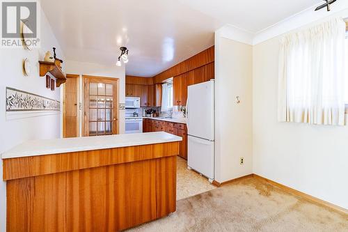 123 Boehmer Blvd, Sault Ste. Marie, ON - Indoor Photo Showing Kitchen