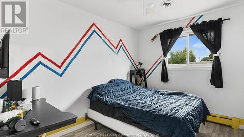 5056 Colbourne Drive, Windsor, ON - Indoor Photo Showing Bedroom