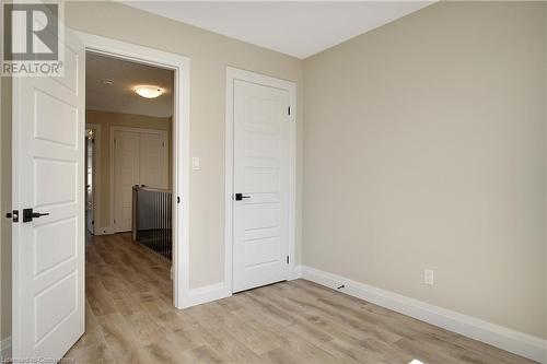 40 Bastien Street Unit# 11, Cambridge, ON - Indoor Photo Showing Other Room