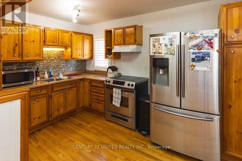 568 Paterson Street, Peterborough (Otonabee), ON - Indoor Photo Showing Kitchen