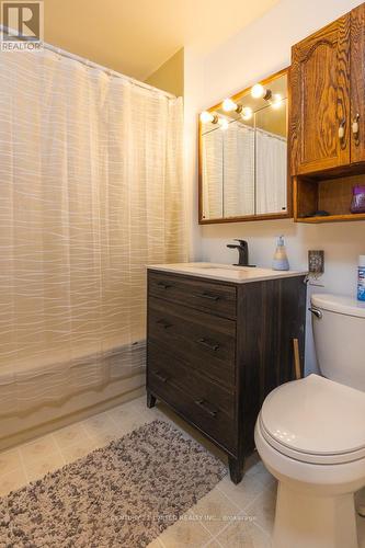 568 Paterson Street, Peterborough (Otonabee), ON - Indoor Photo Showing Bathroom