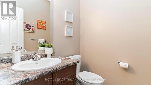 55 Ambleside Drive, St. Thomas, ON - Indoor Photo Showing Bathroom