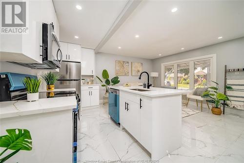 1454 Aubin, Windsor, ON - Indoor Photo Showing Kitchen