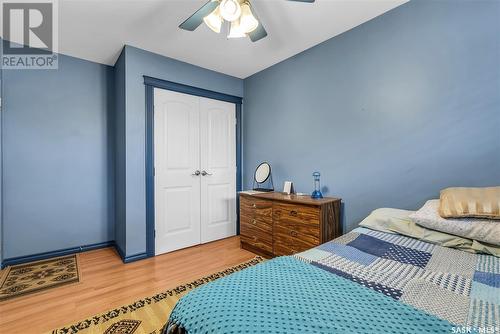 1901 Sommerfeld Avenue, Saskatoon, SK - Indoor Photo Showing Bedroom