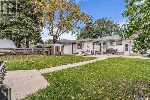 1901 Sommerfeld Avenue, Saskatoon, SK - Outdoor