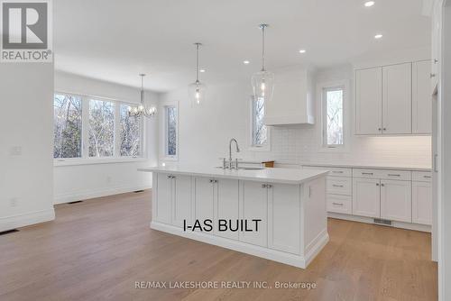 2-1000 D'Arcy Street, Cobourg, ON - Indoor Photo Showing Kitchen With Upgraded Kitchen