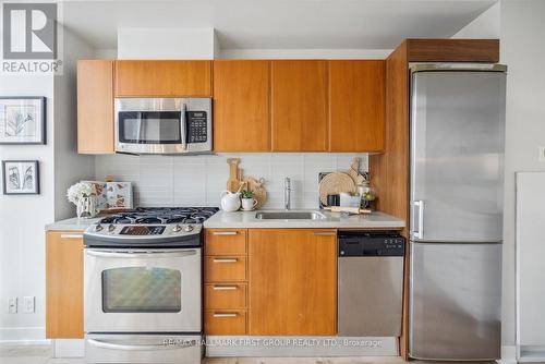 208 - 318 King Street E, Toronto, ON - Indoor Photo Showing Kitchen