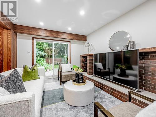 243 Sylvan Avenue, Toronto, ON - Indoor Photo Showing Living Room