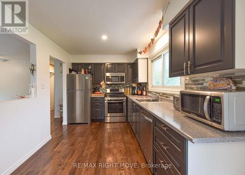 8732 Hwy 12, Oro-Medonte, ON - Indoor Photo Showing Kitchen