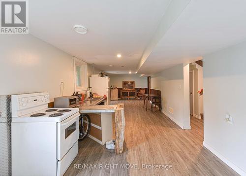 8732 Hwy 12, Oro-Medonte, ON - Indoor Photo Showing Kitchen