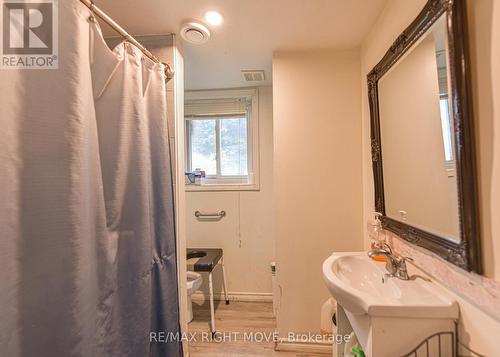 8732 Hwy 12, Oro-Medonte, ON - Indoor Photo Showing Bathroom