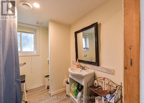 8732 Hwy 12, Oro-Medonte, ON - Indoor Photo Showing Bathroom