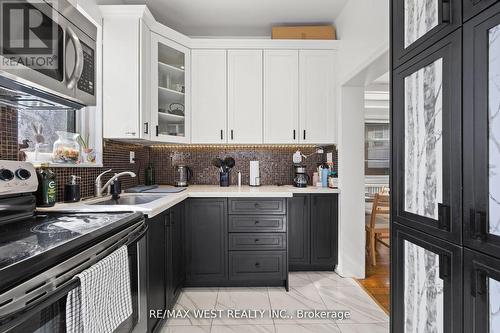 76 Rosemount Avenue, Toronto, ON - Indoor Photo Showing Kitchen