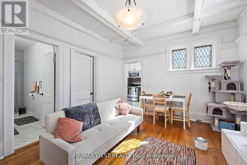 76 Rosemount Avenue, Toronto, ON - Indoor Photo Showing Living Room