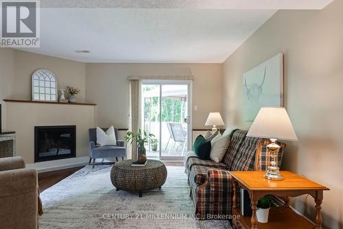 17 Abbey Road, Orangeville, ON - Indoor Photo Showing Living Room With Fireplace