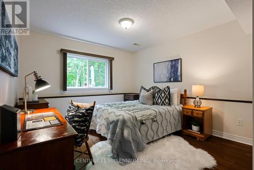 17 Abbey Road, Orangeville, ON - Indoor Photo Showing Bedroom