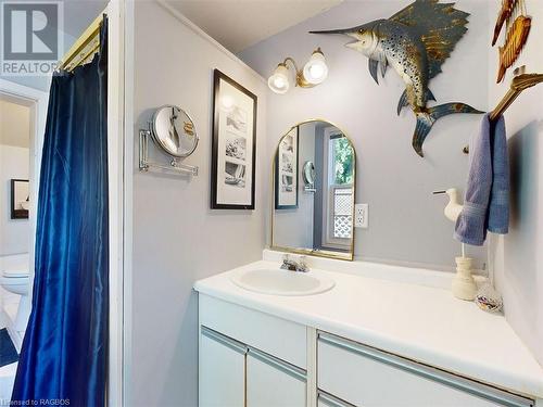 199 Mallory Beach Road, South Bruce Peninsula, ON - Indoor Photo Showing Bathroom