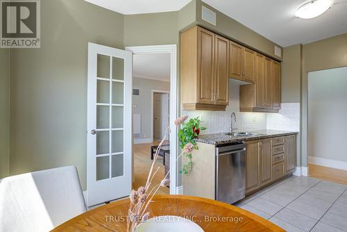 2305 - 78 Harrison Garden Boulevard, Toronto, ON - Indoor Photo Showing Kitchen