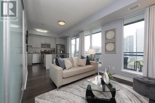 1312 - 225 Sackville Street, Toronto, ON - Indoor Photo Showing Living Room