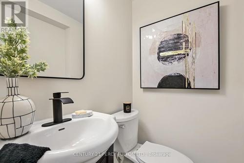 63 Springhouse Square, Toronto, ON - Indoor Photo Showing Bathroom