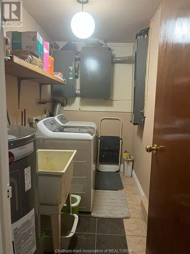 104 Flemingo Street, Blenheim, ON - Indoor Photo Showing Laundry Room