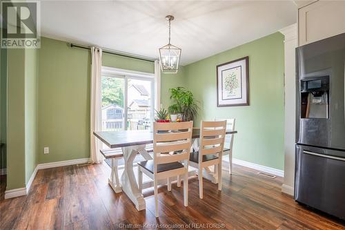 83 Smithfield Circle, Chatham, ON - Indoor Photo Showing Dining Room