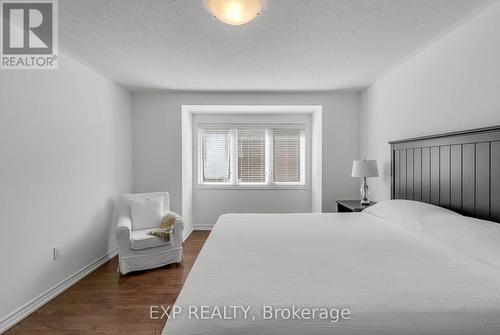 2473 Elder Lane, Oakville, ON - Indoor Photo Showing Bedroom