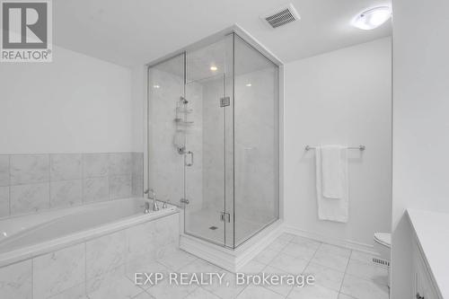 2473 Elder Lane, Oakville, ON - Indoor Photo Showing Bathroom