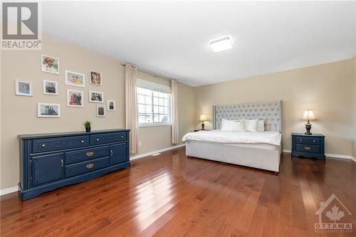 247 Lucinda Crescent, Ottawa, ON - Indoor Photo Showing Bedroom