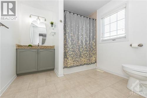 247 Lucinda Crescent, Ottawa, ON - Indoor Photo Showing Bathroom