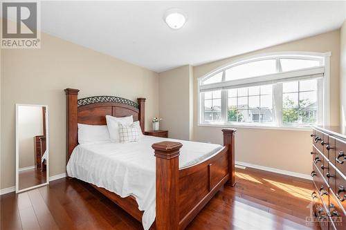 247 Lucinda Crescent, Ottawa, ON - Indoor Photo Showing Bedroom