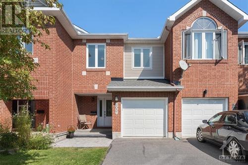 6057 Pineglade Crescent, Ottawa, ON - Outdoor With Facade