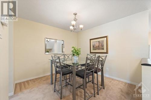 6057 Pineglade Crescent, Ottawa, ON - Indoor Photo Showing Dining Room