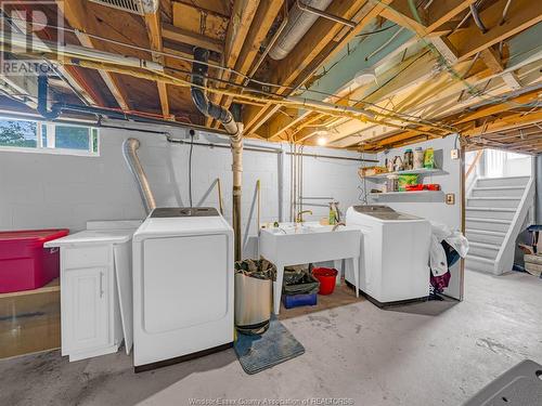 3560 Academy Drive, Windsor, ON - Indoor Photo Showing Laundry Room