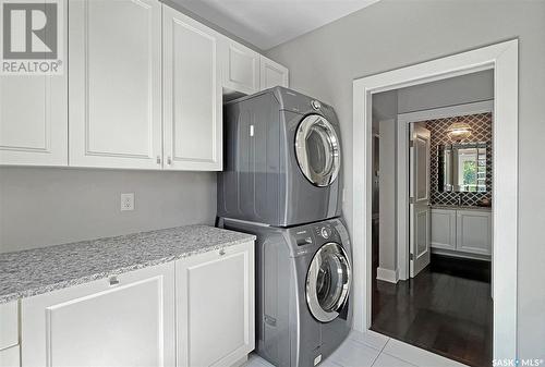 432 7Th Street E, Saskatoon, SK - Indoor Photo Showing Laundry Room