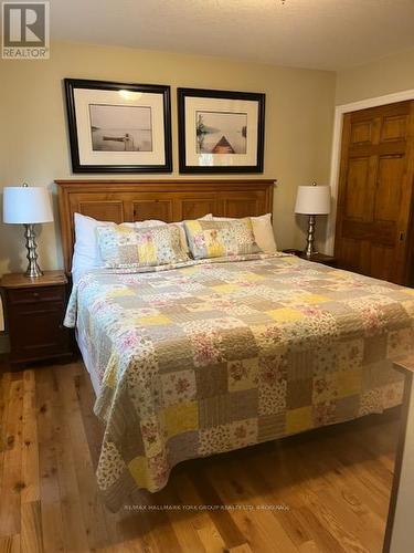 107 - 4 - 1052 Rat Bay Road, Lake Of Bays, ON - Indoor Photo Showing Bedroom