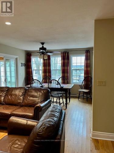 107 - 4 - 1052 Rat Bay Road, Lake Of Bays, ON - Indoor Photo Showing Living Room