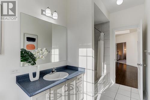 223 Selwyn Road, Richmond Hill, ON - Indoor Photo Showing Bathroom