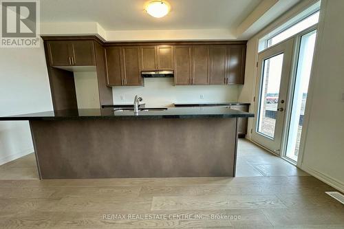 83 Picardy Drive, Hamilton, ON - Indoor Photo Showing Kitchen