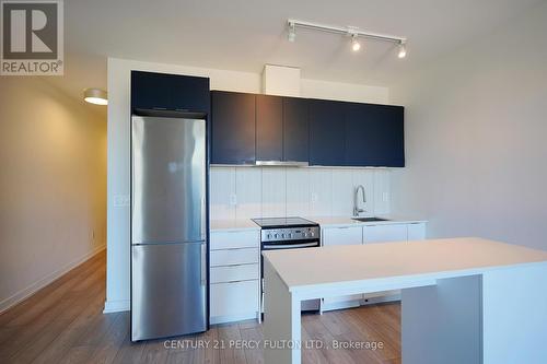 603 - 8 Tippett Road, Toronto, ON - Indoor Photo Showing Kitchen