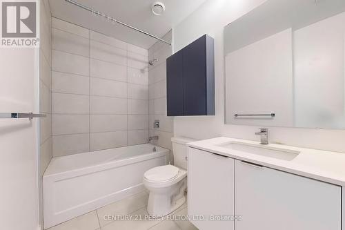 603 - 8 Tippett Road, Toronto, ON - Indoor Photo Showing Bathroom