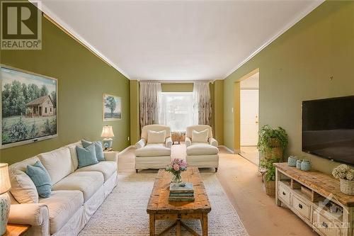 This photo has been virtually staged. - 1623 Sunview Drive, Ottawa, ON - Indoor Photo Showing Living Room