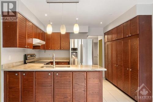 1623 Sunview Drive, Ottawa, ON - Indoor Photo Showing Kitchen