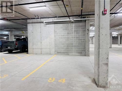 397 Codd'S Road Unit#202, Ottawa, ON - Indoor Photo Showing Garage