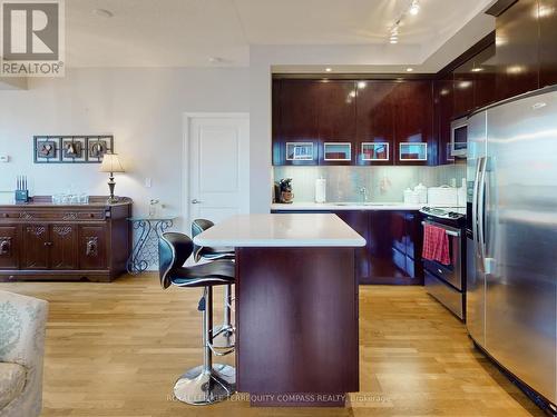 1107 - 628 Fleet Street, Toronto, ON - Indoor Photo Showing Kitchen