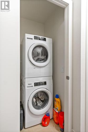 805 - 385 Winston Road, Grimsby, ON - Indoor Photo Showing Laundry Room