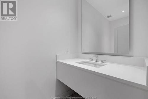 4557 Valerio Crescent, Lasalle, ON - Indoor Photo Showing Bathroom