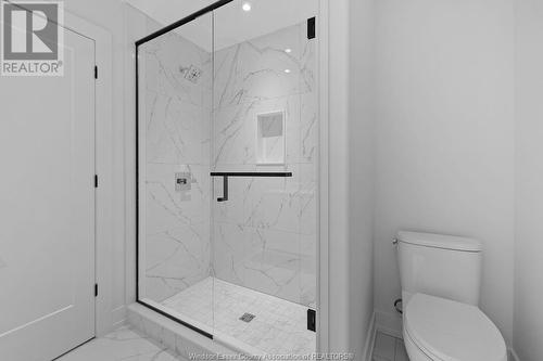 4557 Valerio Crescent, Lasalle, ON - Indoor Photo Showing Bathroom