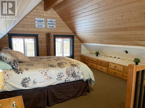 4210 Mole Road, Burton, BC - Indoor Photo Showing Bedroom